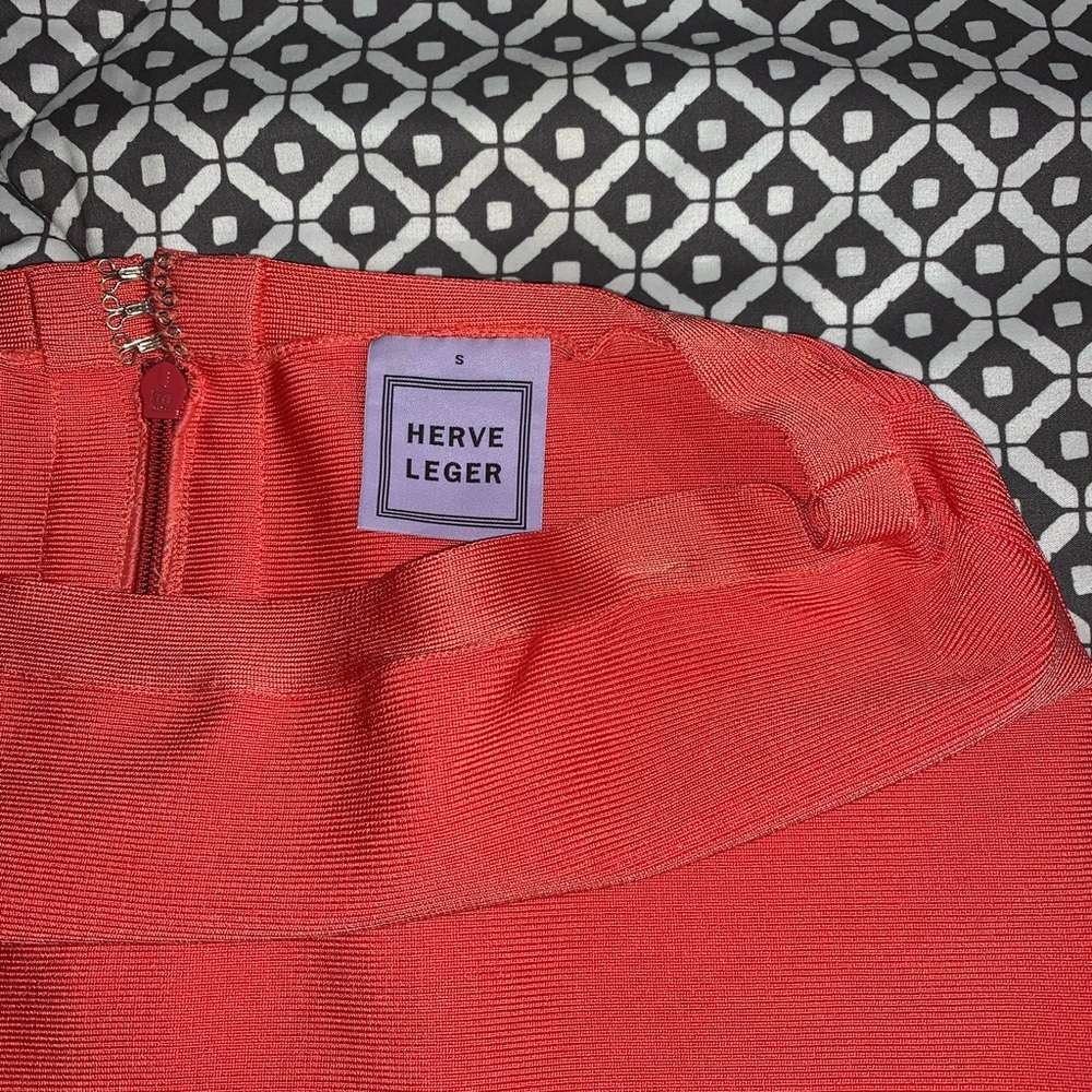 Herve Ledger pencil skirt (coral color)